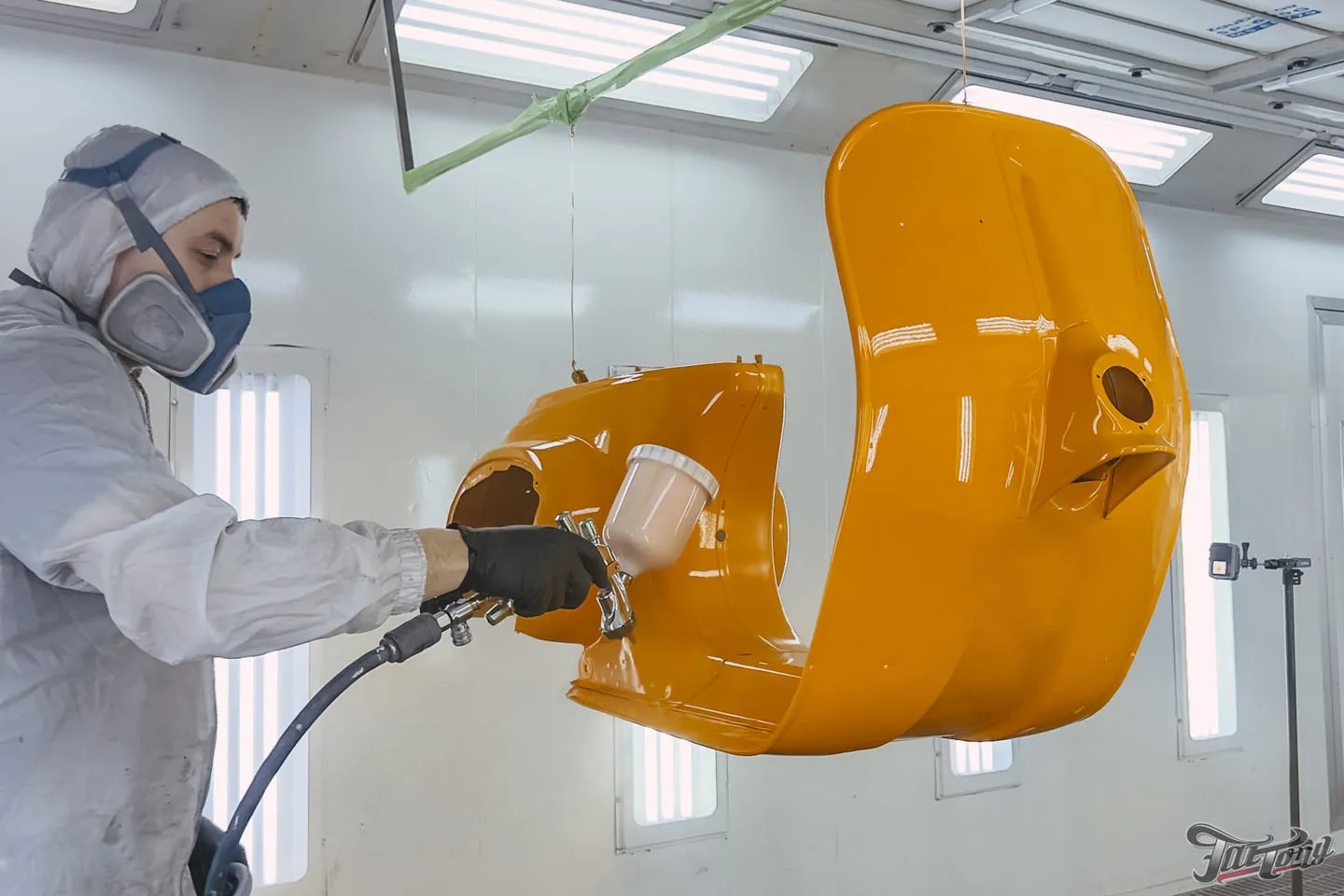 Покраска с подбором цвета мотороллера Vespa
